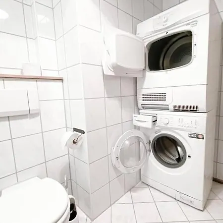 Schone Ferienwohnung Mit Blick Uber Stadtwald - Netflix, Wlan, Waschmaschine * Leipzig